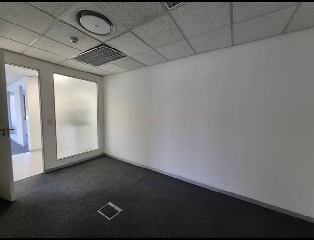 1,277M² OFFICE TO LET IN SANDTON CENTRAL